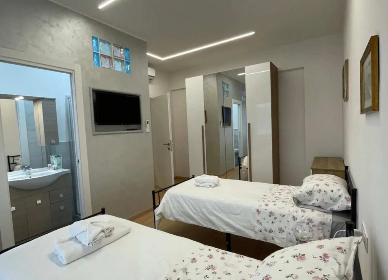 Roomestbb Rome 0*,  Italy