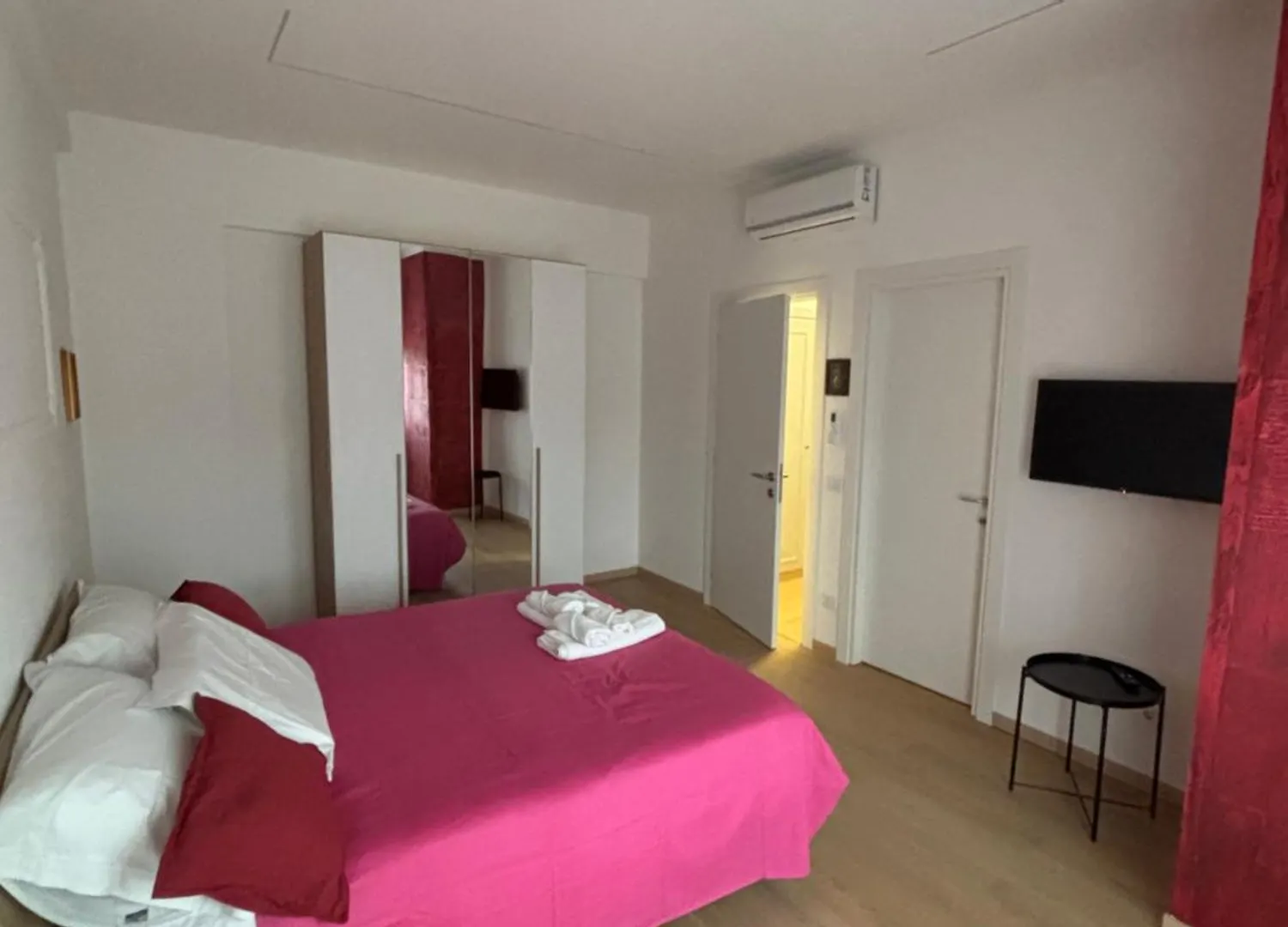 Roomestbb Rome 0*,