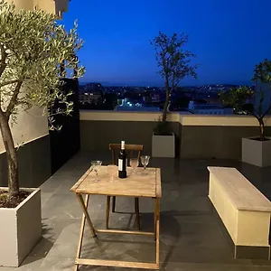 Bed & Breakfast 5-rooms, Rome